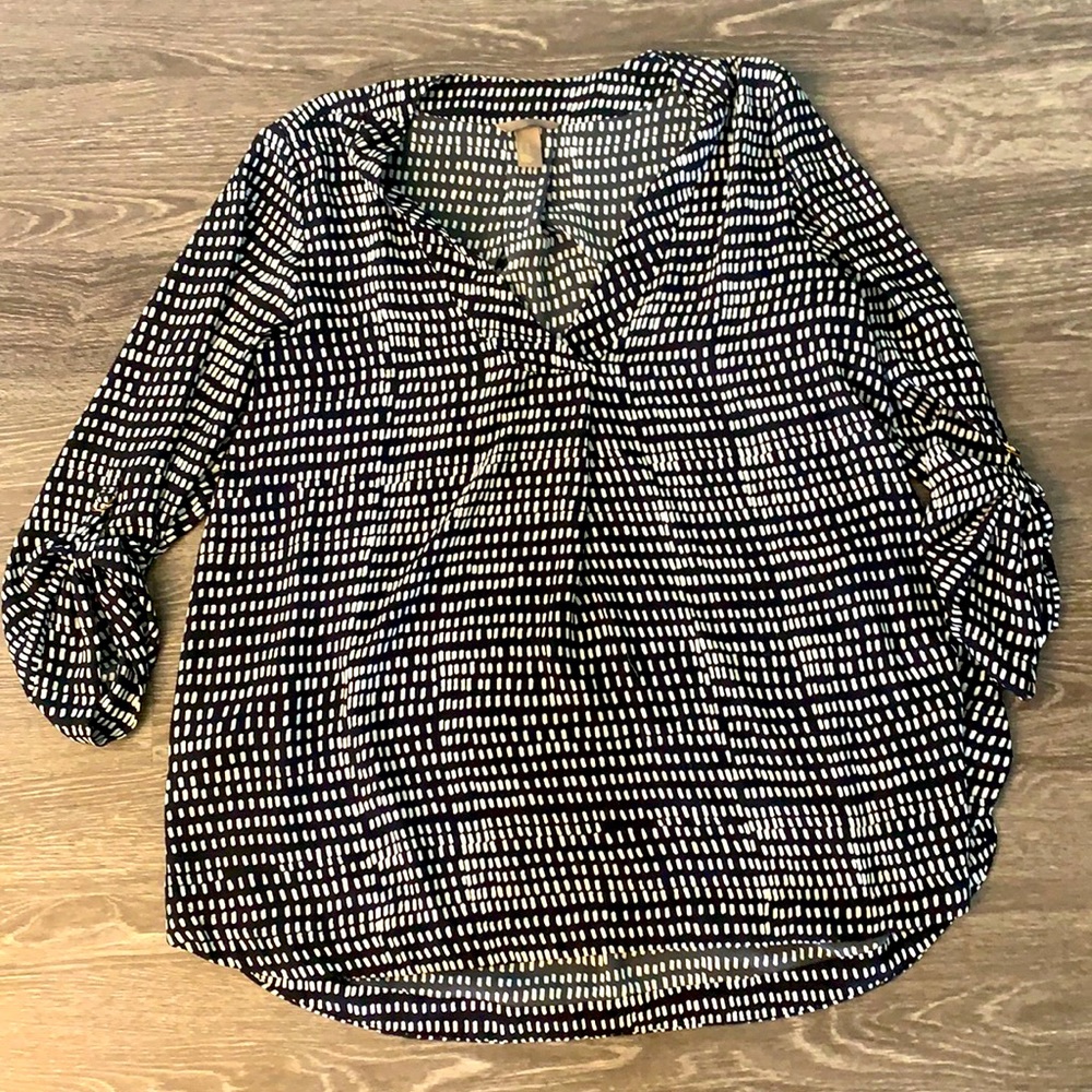 Women’s H&M blouse.